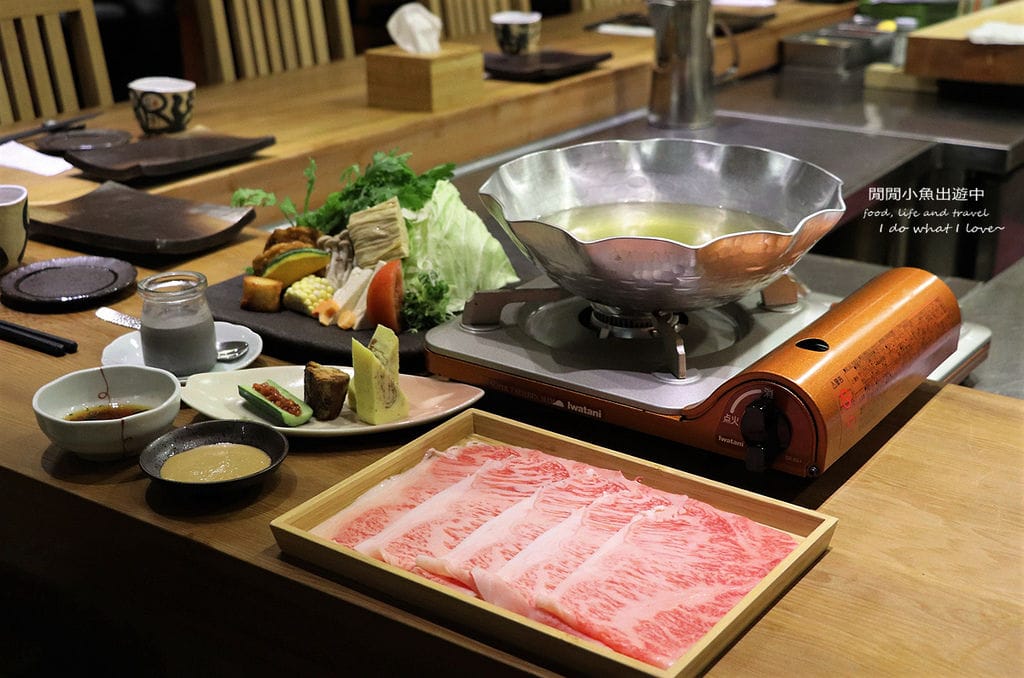 大安區餐廳，利休日本料理，A5黑毛銘柄和牛涮涮鍋、和牛握壽司套餐，科技大樓站美食餐廳