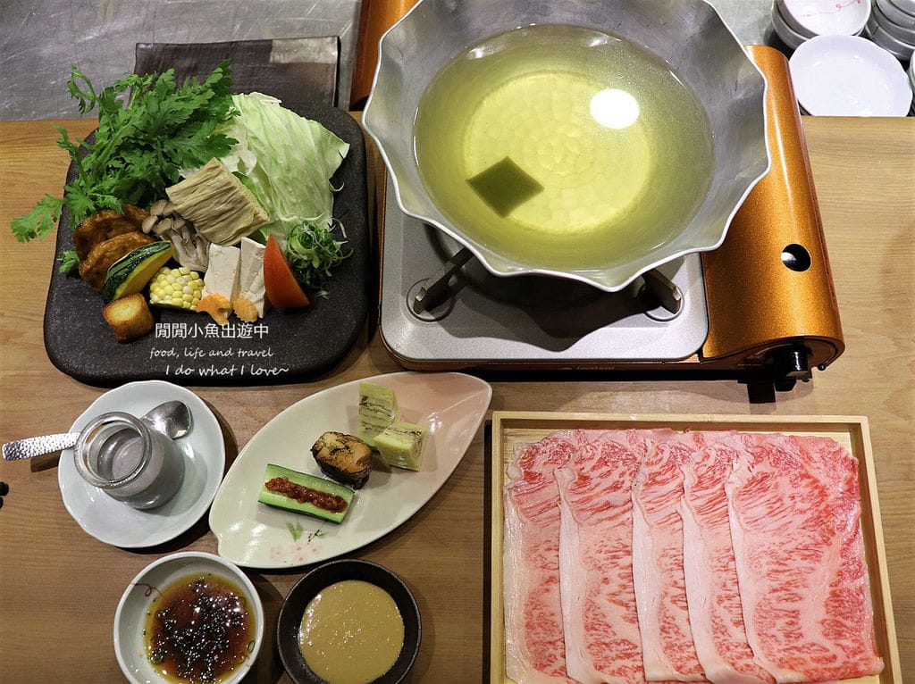 大安區餐廳，利休日本料理，A5黑毛銘柄和牛涮涮鍋、和牛握壽司套餐，科技大樓站美食餐廳