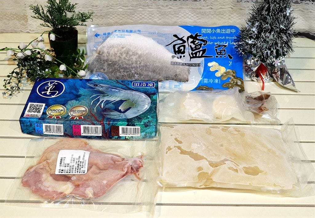 樂天雙12購物節必買火鍋料理包、草莓蛋糕.JPG